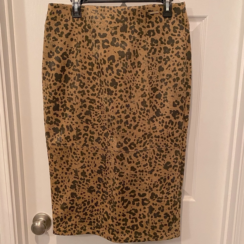 Leopard print skirt NWT
